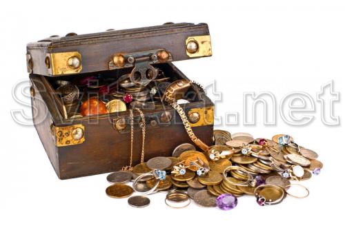 Trunk with valuables - F-022