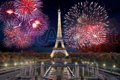 Turnul Eiffel &#537;i salutul - 2 - F-273
