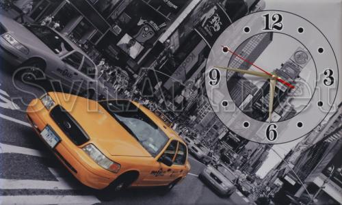 Clock in the background of American taxi - CH F-026