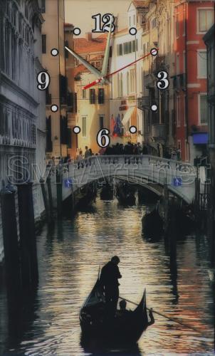 Clock against the background of the Venetian bridge - CH F-014