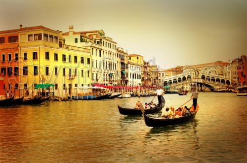 Venetian Gondolas - F-035