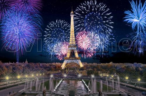 Eiffel Tower and Salute - 4 - F-275